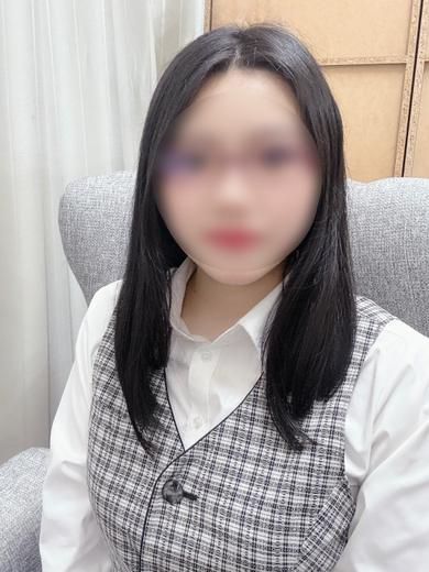 鏡えむ（新人研修対象！）