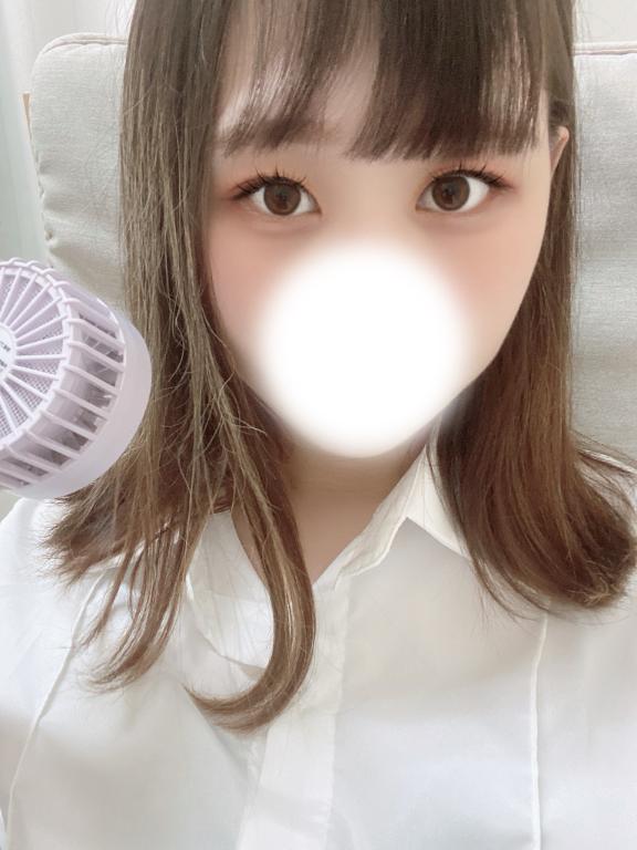 篠田あゆみ