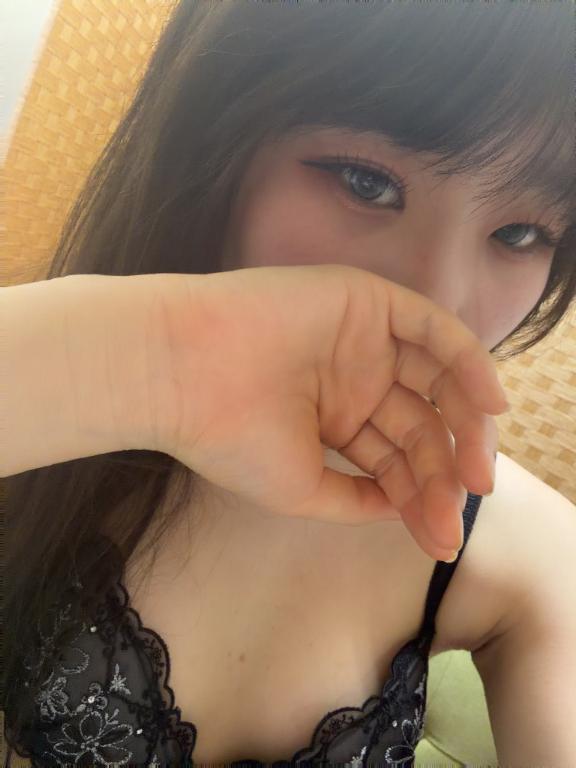 葉山ゆりな