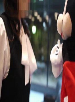 新見あいか